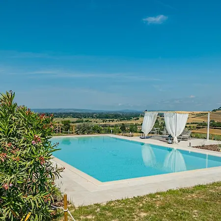 Agriturismo Antica Corte - Camelie * Montepulciano